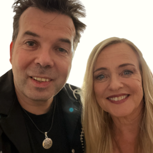 Auf dem Bild sind die Musiker Annika Fehling und Markus Ritter zu sehen.